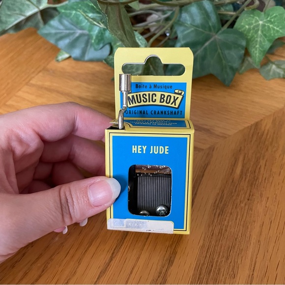 Other Nwt Music Box Original Crankshaft The Beatles Hey Jude Poshmark